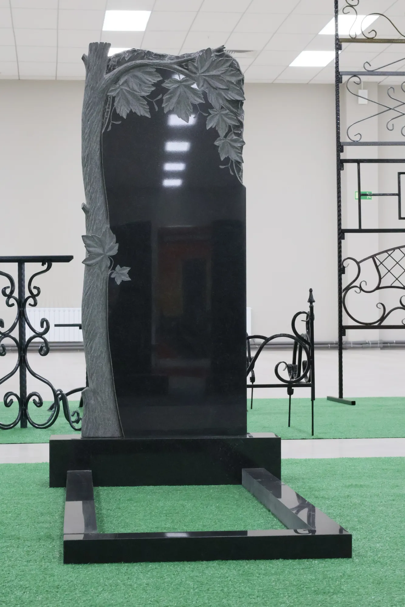 Комплект памятника 120 × 50 × 7 см В16
