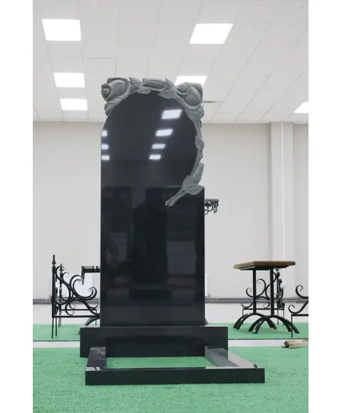 Комплект памятника с розами 120 × 50 × 7 см В17